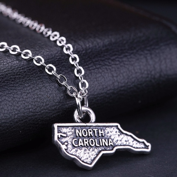Jewelry - NORTH CAROLINA State Map Pendant Necklace